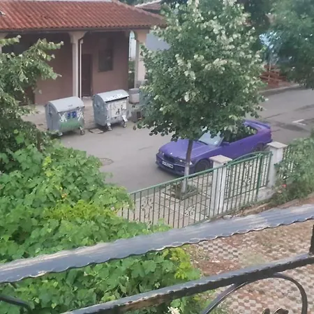 свети никола Pensión